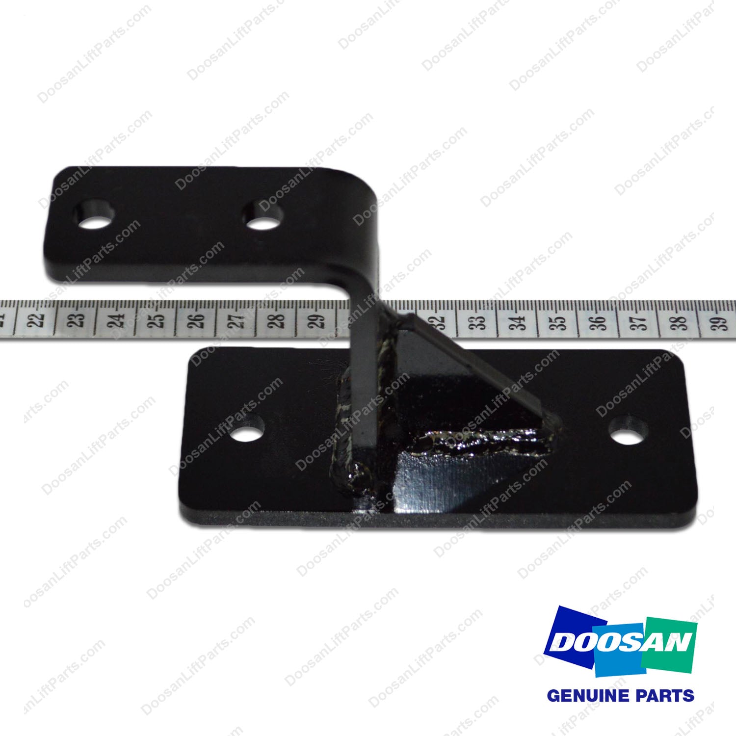 Bracket Assy;ac Mtg,D25S-7 - Doosan Forklift Part 110414-01120