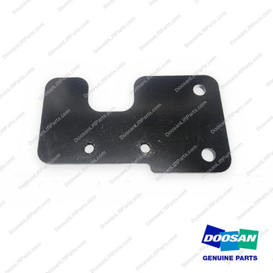 110414-06526 - Sol.valve Mount Bracket - OEM Doosan Daewoo Bobcat