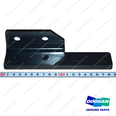 Bracket,Control Valve MOUNTING;4/5WAY - Doosan Forklift Part 110425-00103