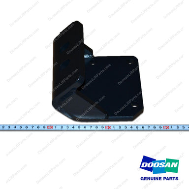 Bracket,Engine Mounting;lh - Doosan Forklift Part 110427-00391