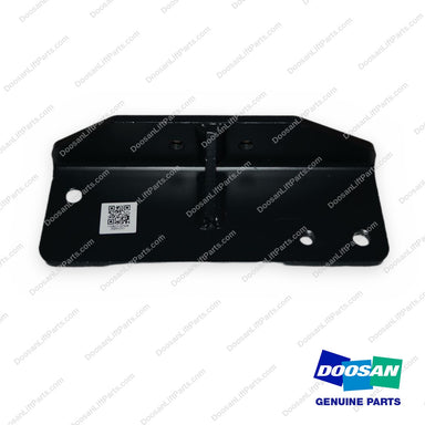 110427-01504 - Mounting Vaporizer Bracket Assembly - OEM Doosan Daewoo Bobcat