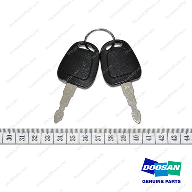 Key Set;key NO.04 - Doosan Forklift Part 110702-00026