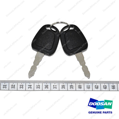 Key Set;key NO.07 - Doosan Forklift Part 110702-00029
