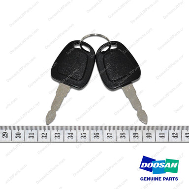 Key Set;key NO.08 - Doosan Forklift Part 110702-00030