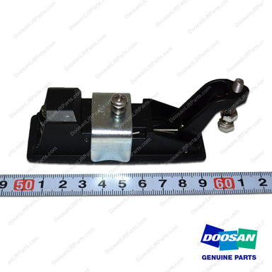 Latch ASSY - Doosan Forklift Part 110933-00030