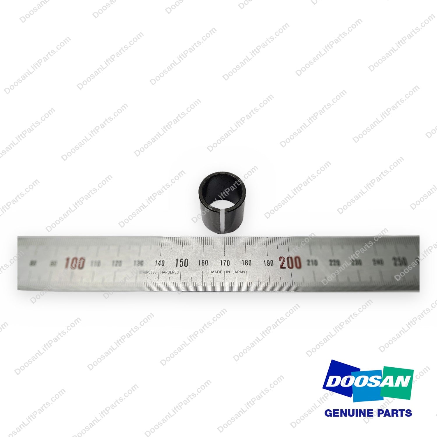110949-01420 - Sleeve - OEM Doosan Daewoo Bobcat