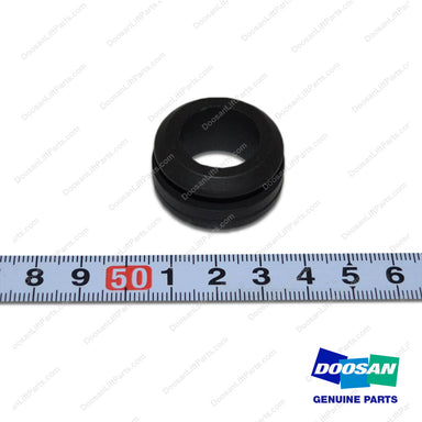 GROMMET;GM3.0L_PCV Tube - Doosan Forklift Part 111101-00008