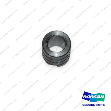 131002-01481 - Oil Level Ajusting Bush - OEM Doosan Daewoo Bobcat