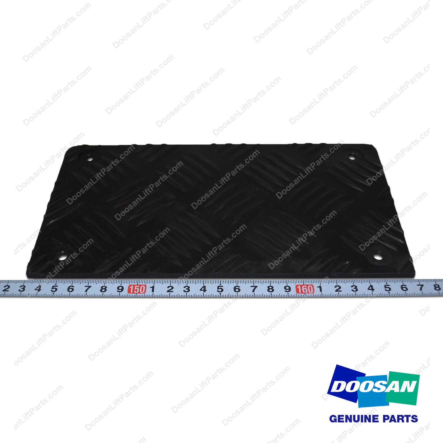 Plate,Step;mid, Tier 4 - Doosan Forklift Part 250128-00222