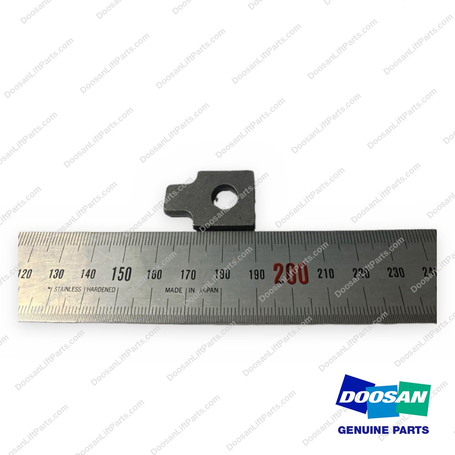 250201-06645 - Lock Plate - OEM Doosan Daewoo Bobcat