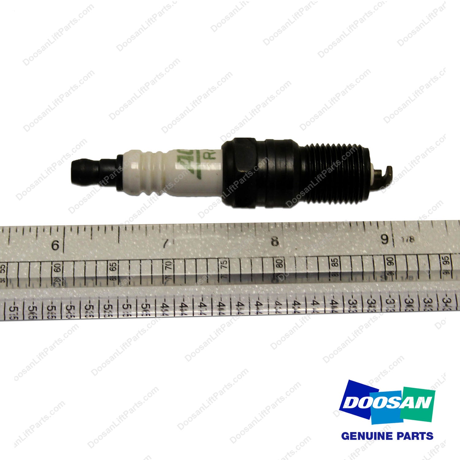 Plug,SPARK;GM3.0L - Doosan Forklift Part 300622-00008