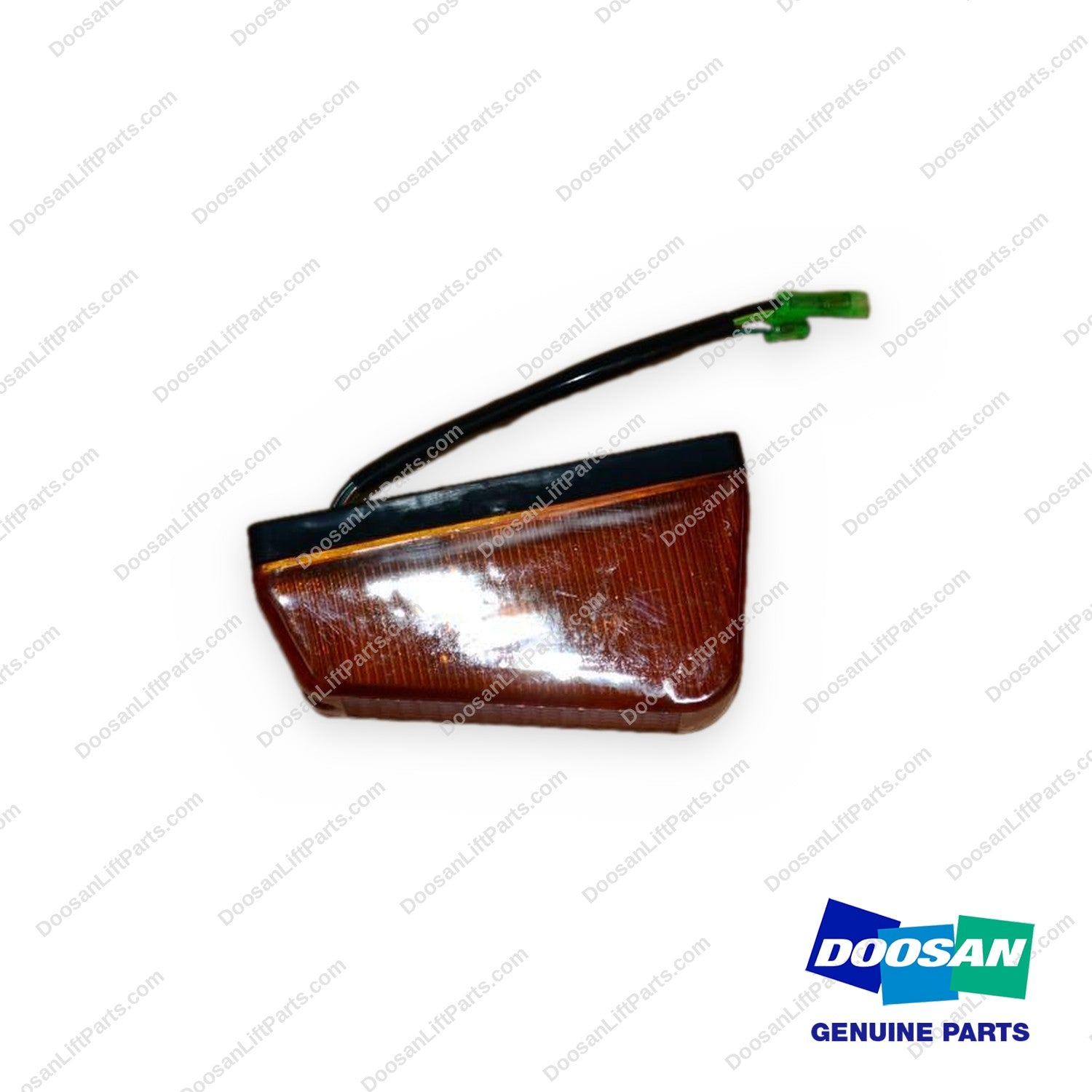 301005-01310 - Lamp Assembly - OEM Doosan Daewoo Bobcat