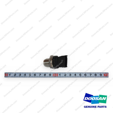 301309-00009 - Pressure Sensor - OEM Doosan Daewoo Bobcat
