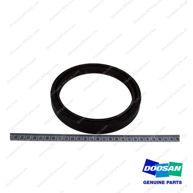 Seal,Oil - Doosan Forklift Part 401106-00044