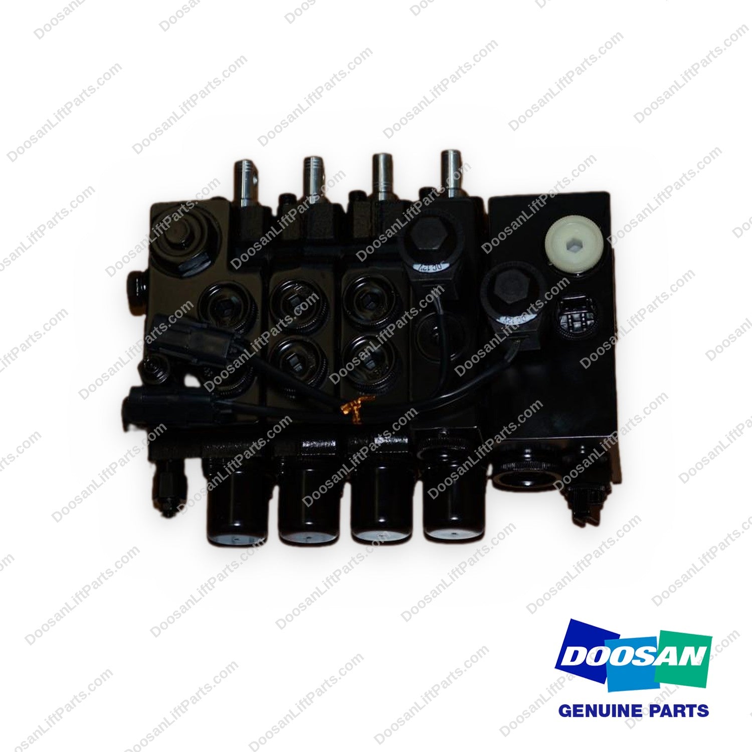 410105-01398 - 4SEC Main Control Valve - OEM Doosan Daewoo Bobcat