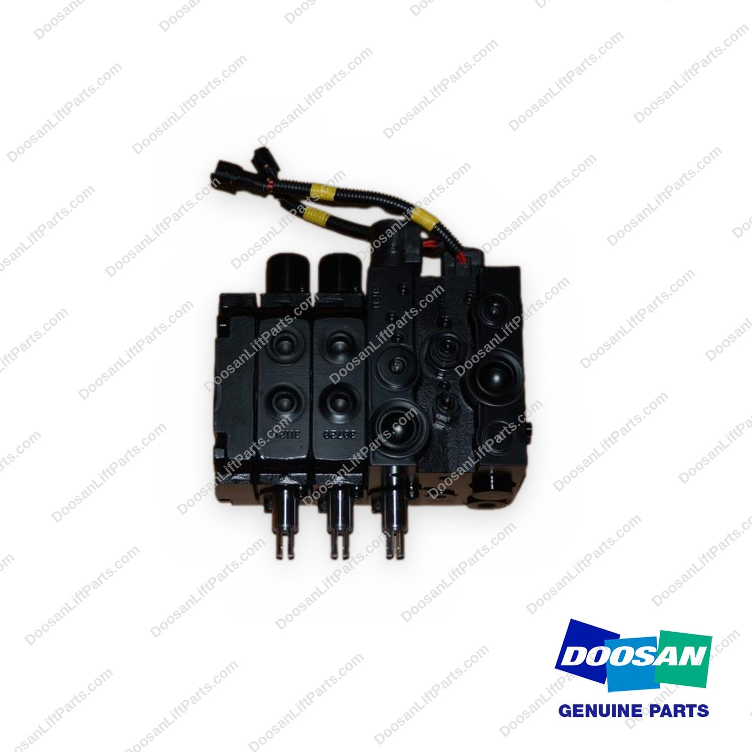 410105-02779 - 3SEC Main Control Valve - OEM Doosan Daewoo Bobcat
