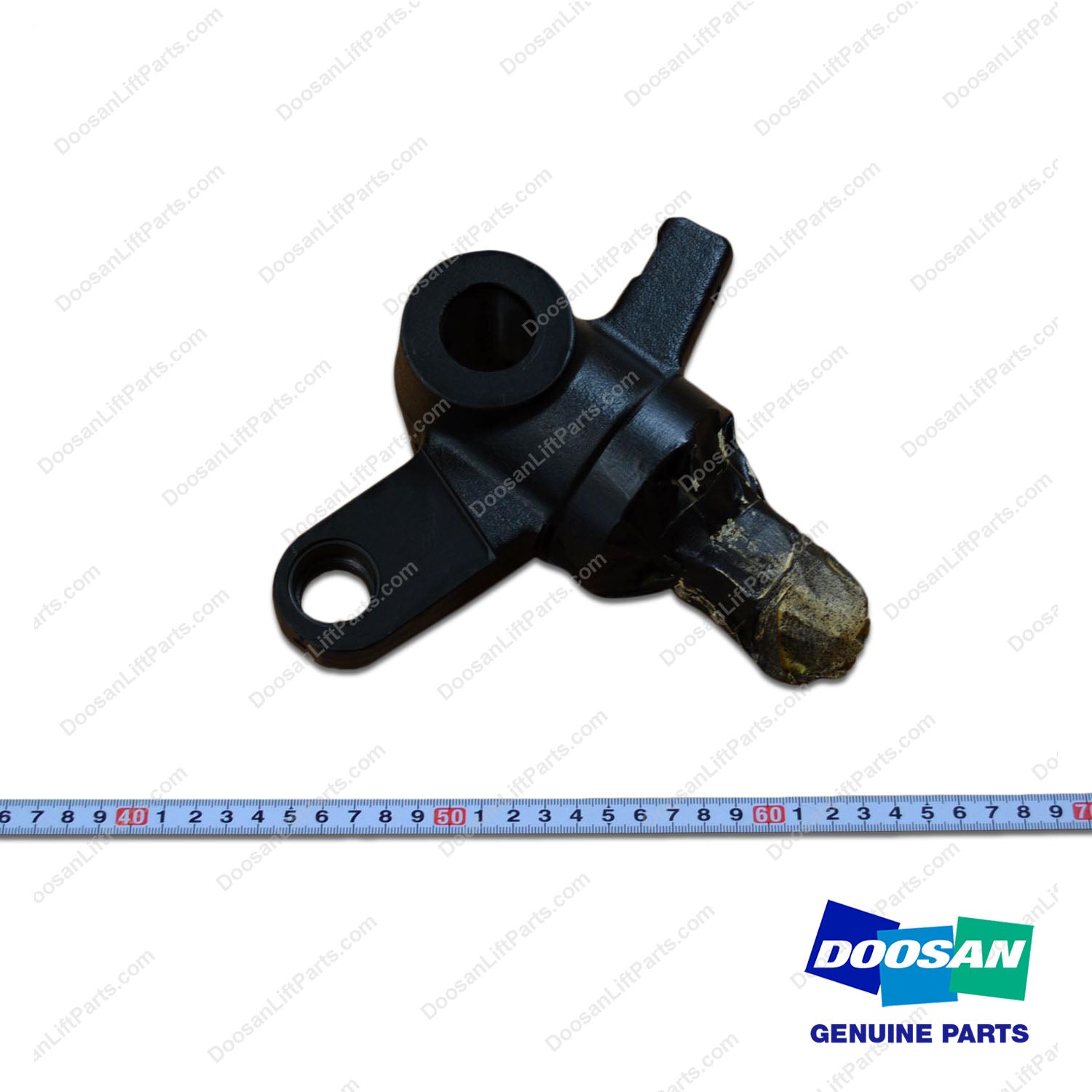 Knuckle;right - Doosan Forklift Part A271261