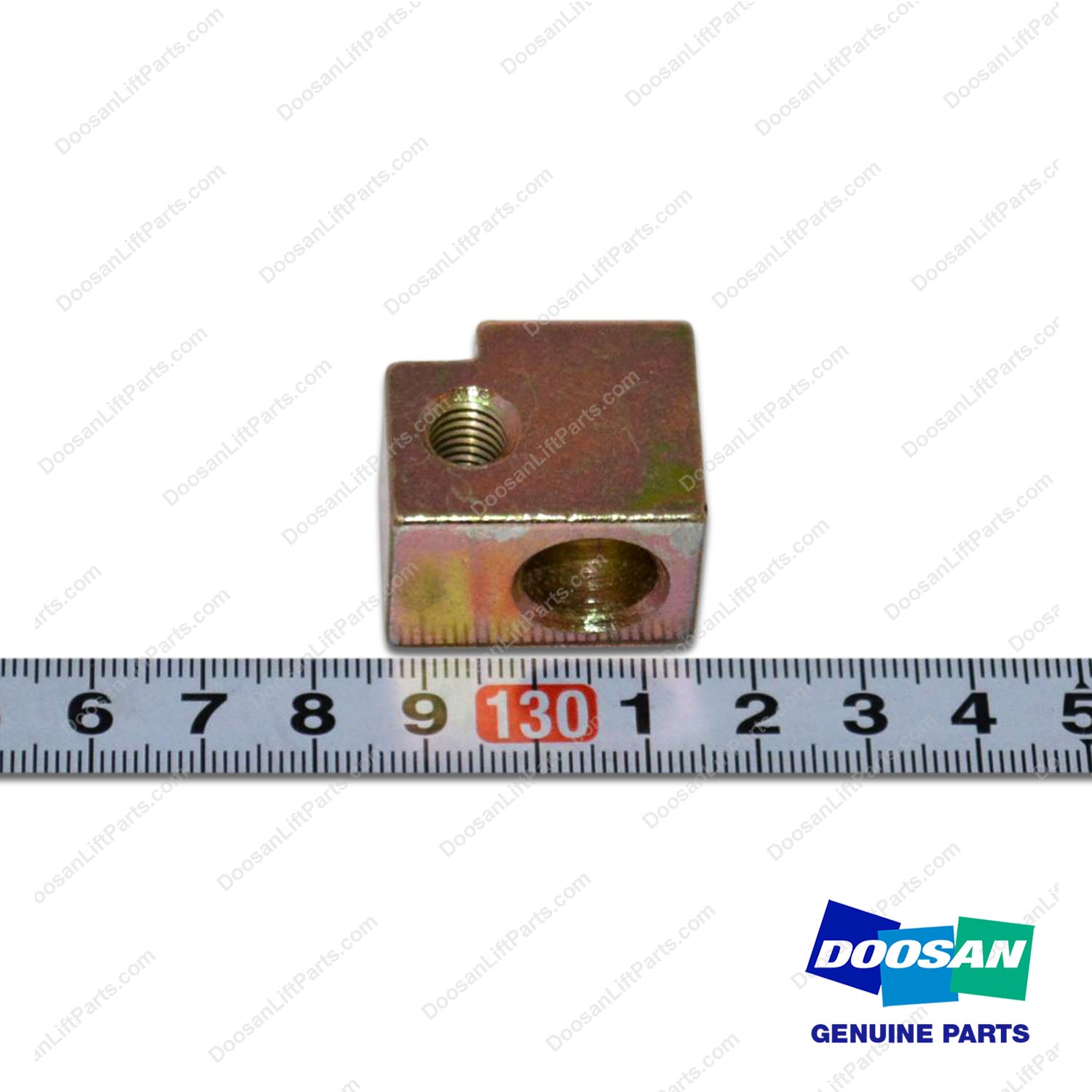Piece;idle Pulley,Guide - Doosan Forklift Part A313045