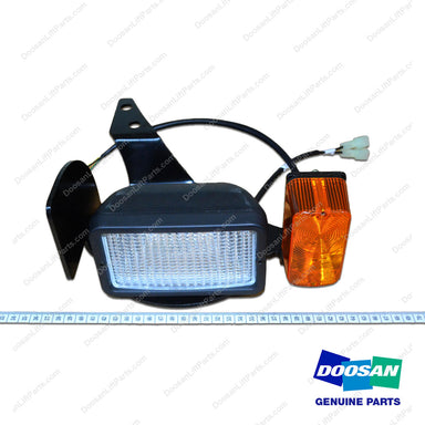 Lamp As - Front Comb. - RH - Doosan Forklift Part A331755