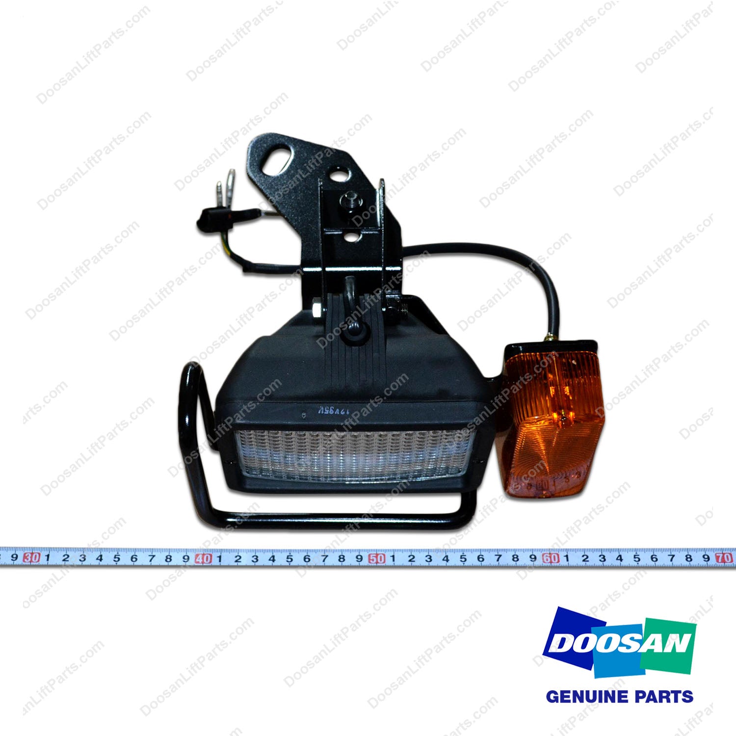 Lamp Assy;head&turn Signal,RH - Doosan Forklift Part A382031