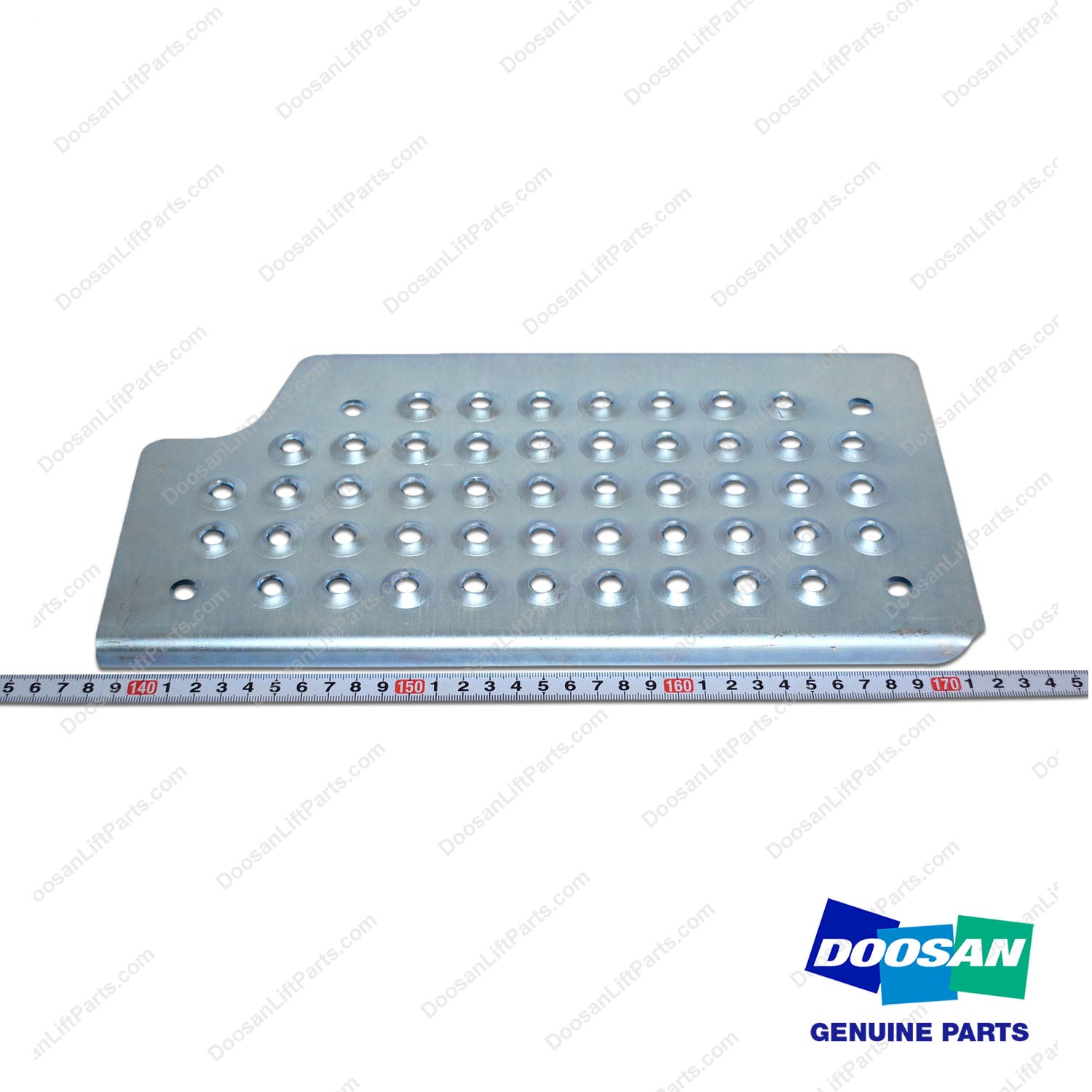 Plate,Step;right - Doosan Forklift Part A441100