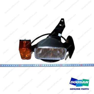 Lamp ASSY,Combo LH (Halogen) - Doosan Forklift Part A524119