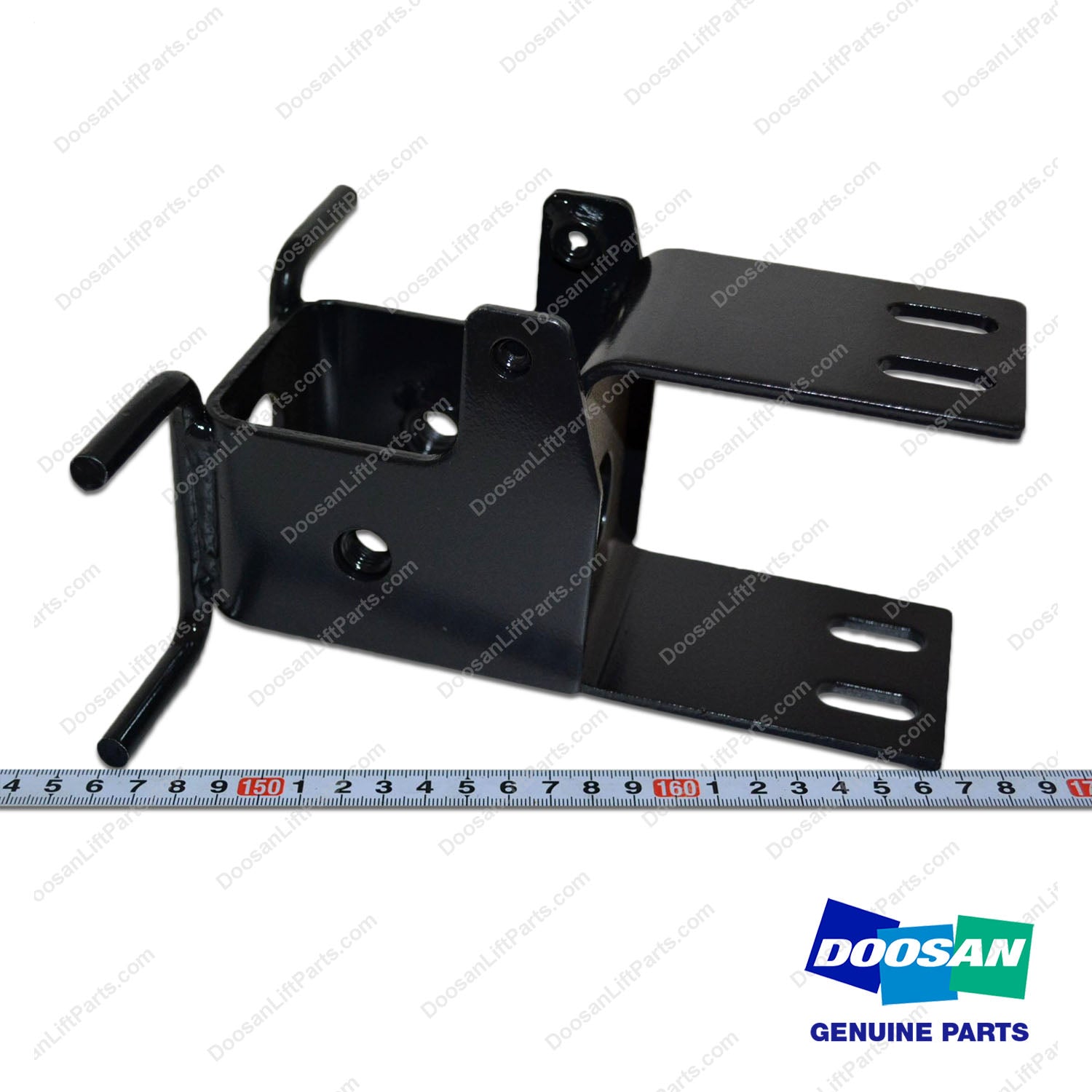 Bracket ASSY - Doosan Forklift Part A586135
