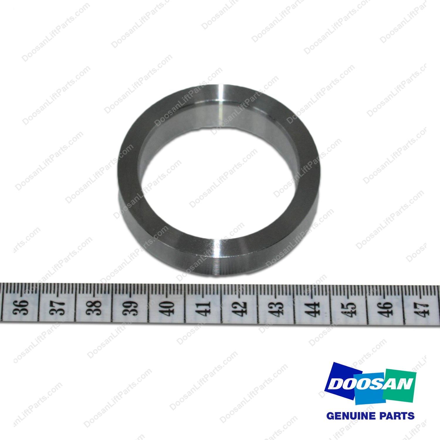 Retainer - Doosan Forklift Part D160072A