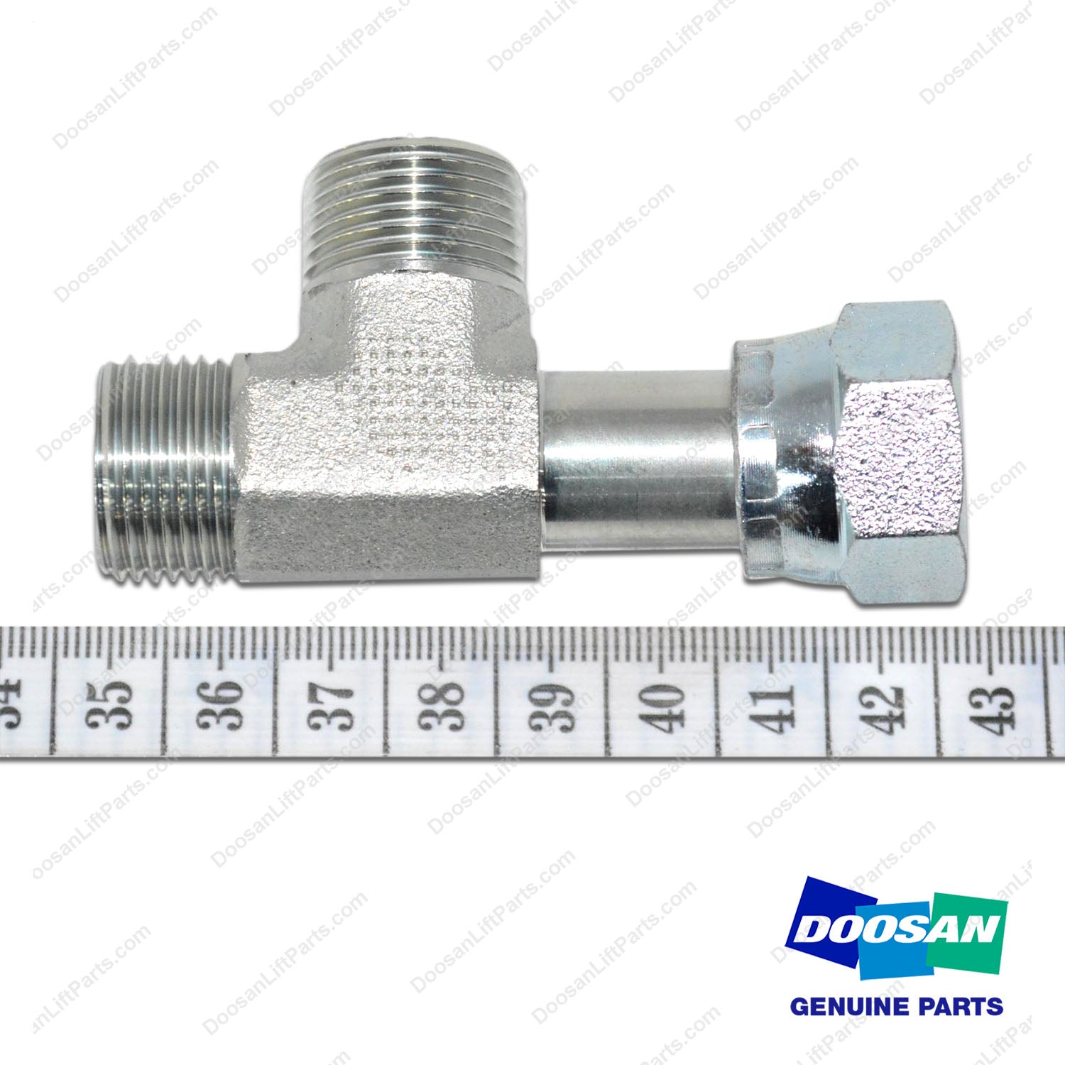 Tee,Swievel Run - Doosan Forklift Part D419556
