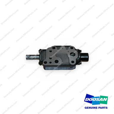 D503344 - Section Valve Assembly - OEM Doosan Daewoo Bobcat