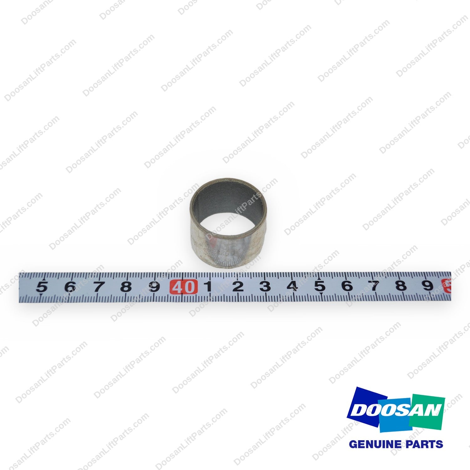 D511898 - Bushing - OEM Doosan Daewoo Bobcat