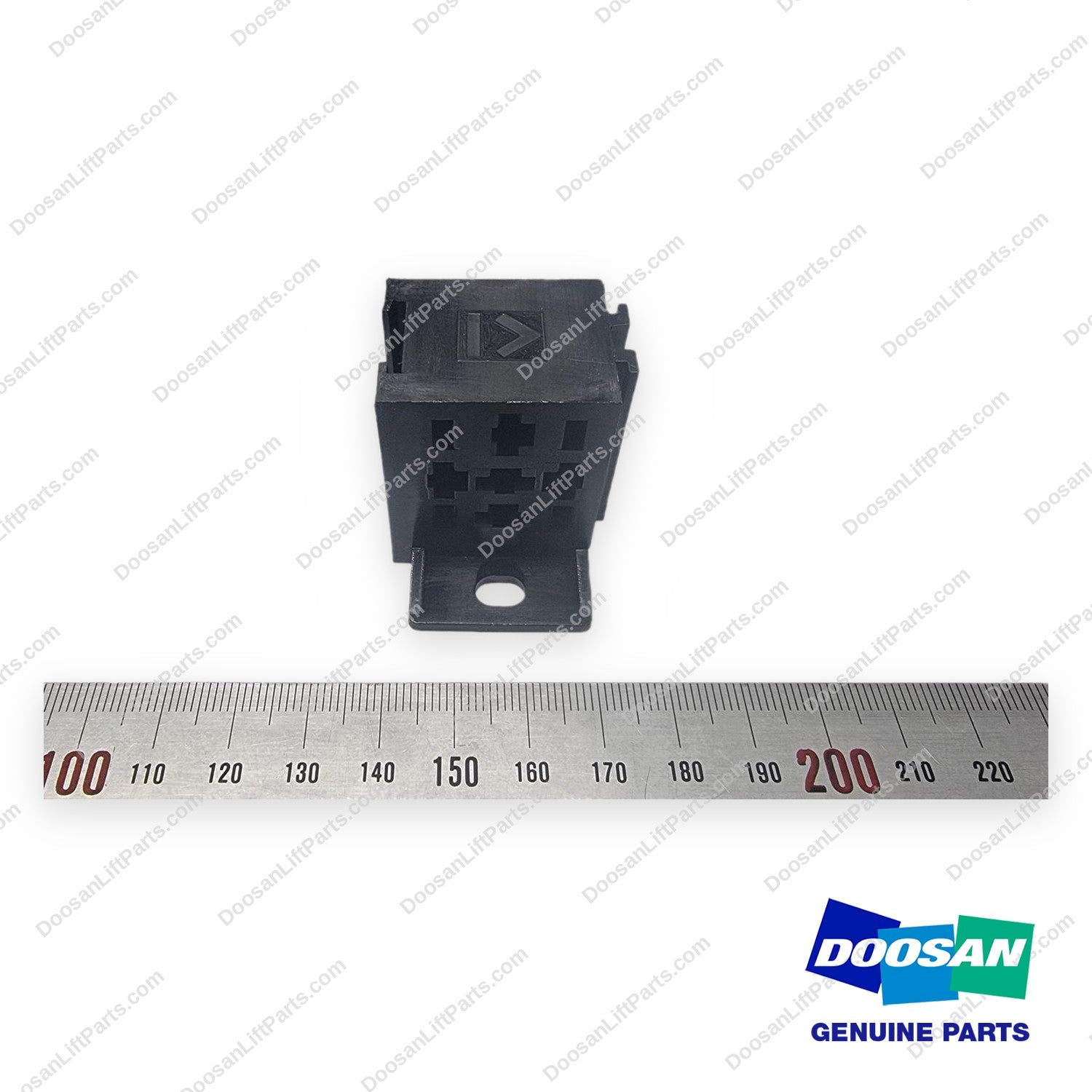 D544073 - Relay Housing - OEM Doosan Daewoo Bobcat